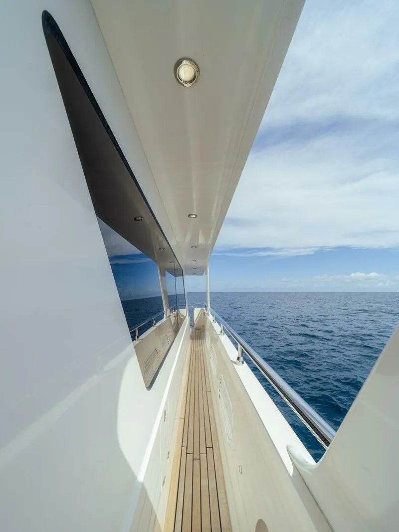 Slide: The Image of Hampton Motor Yacht 2013 - 62