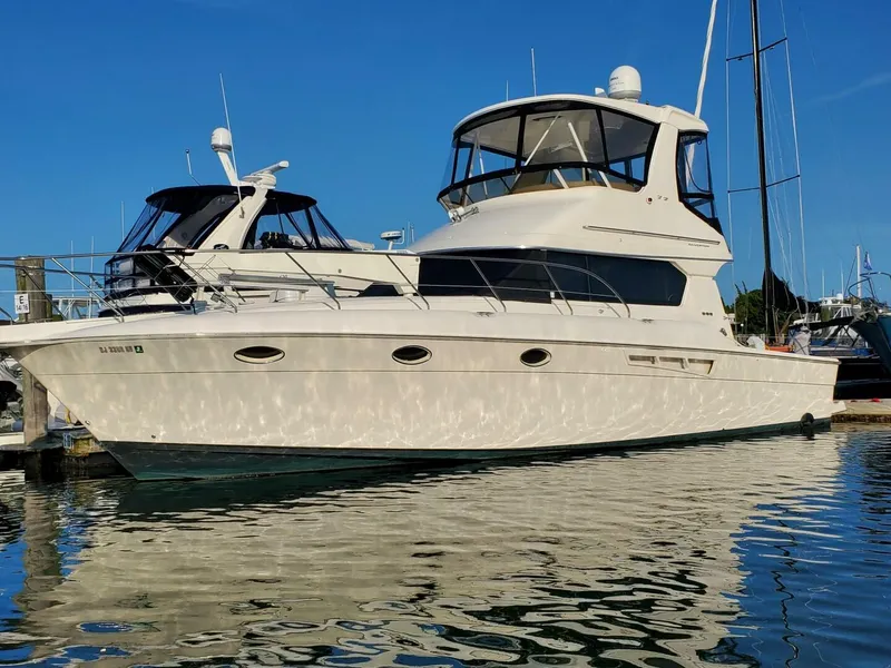 The Image of Silverton 42 Convertible 2000 - 0