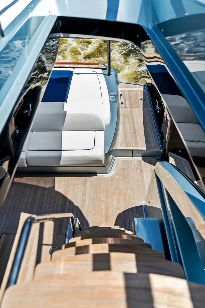 Slide: The Image of Riva 66 Ribelle 2020 - 17