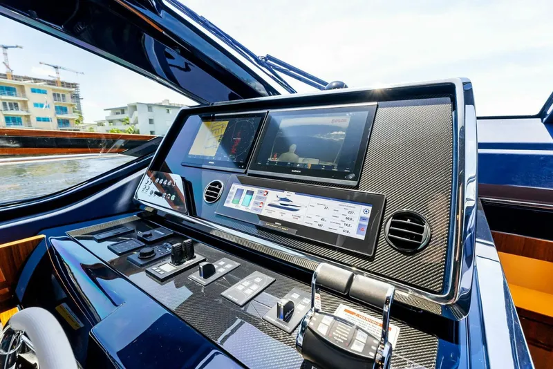 Slide: The Image of Riva 66 Ribelle 2020 - 27