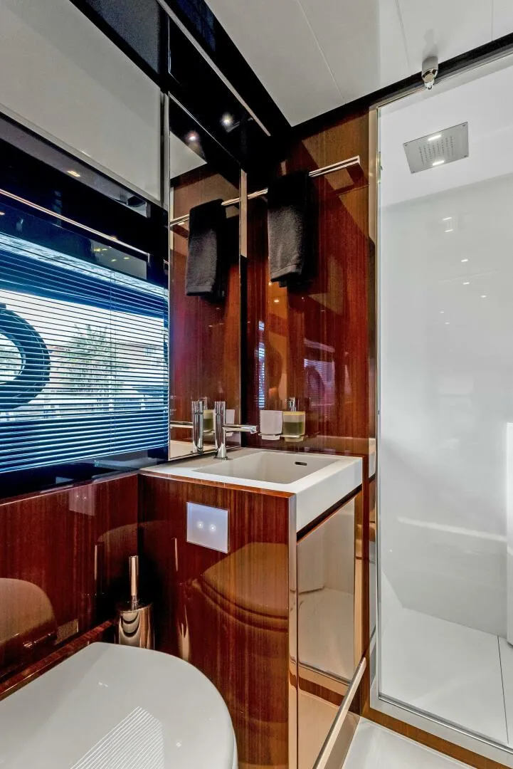 Slide: The Image of Riva 66 Ribelle 2020 - 44