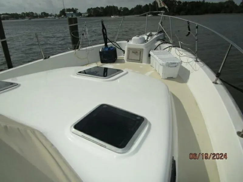 Slide: The Image of Mainship 40DC 1984 - 11