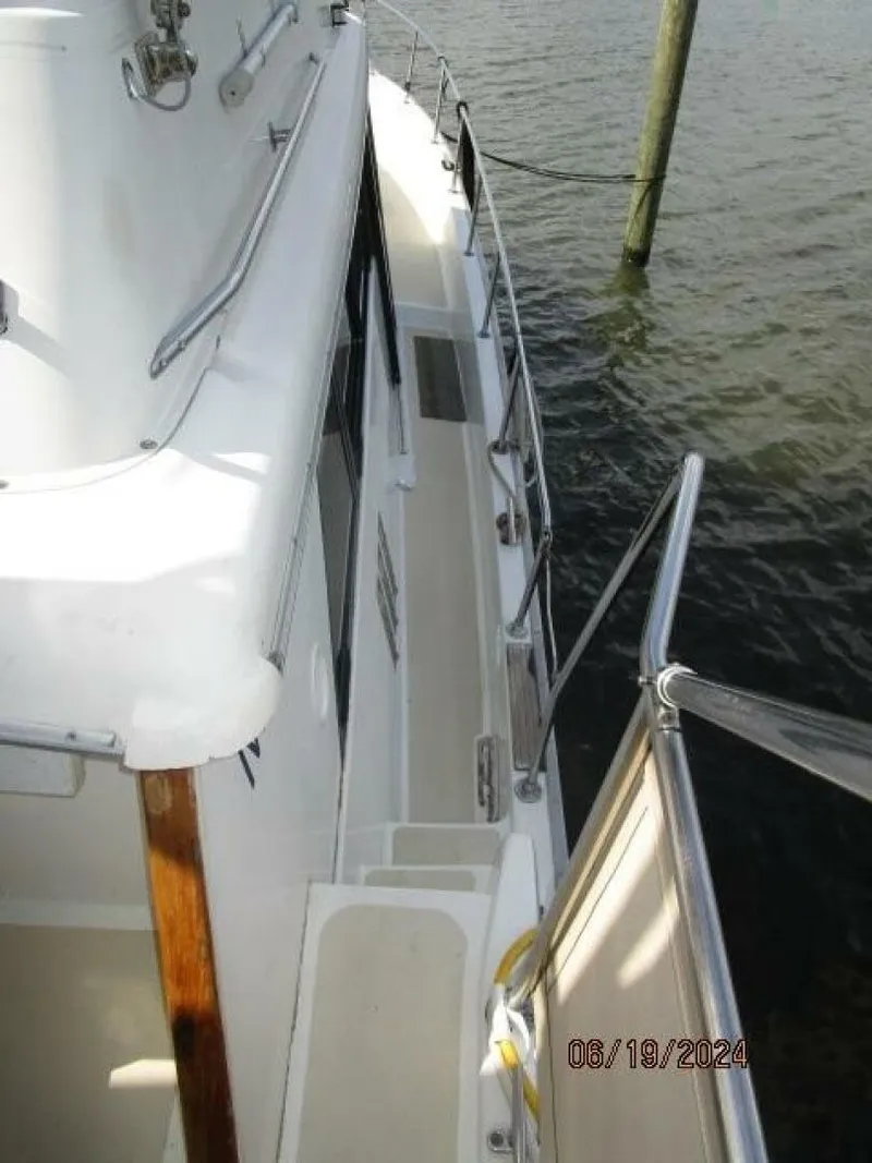 Slide: The Image of Mainship 40DC 1984 - 17