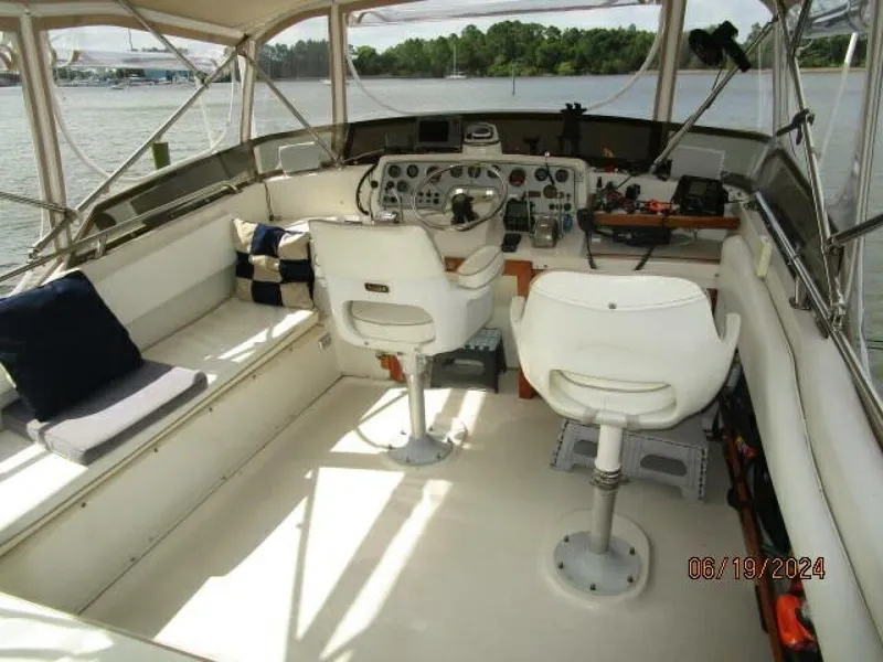 Slide: The Image of Mainship 40DC 1984 - 18