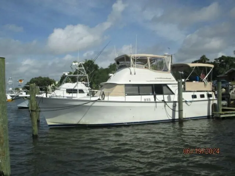Slide: The Image of Mainship 40DC 1984 - 3