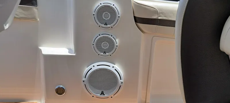 Slide: The Image of Nor-Tech 340 Sport 2012 - 29