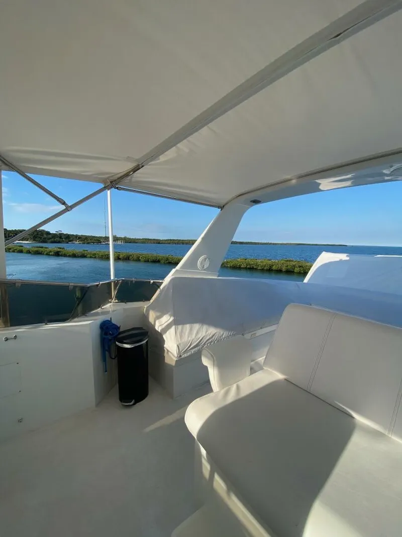 Slide: The Image of Hatteras 70 Cockpit Motor Yacht 1994 - 13