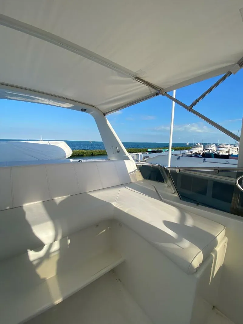 Slide: The Image of Hatteras 70 Cockpit Motor Yacht 1994 - 15