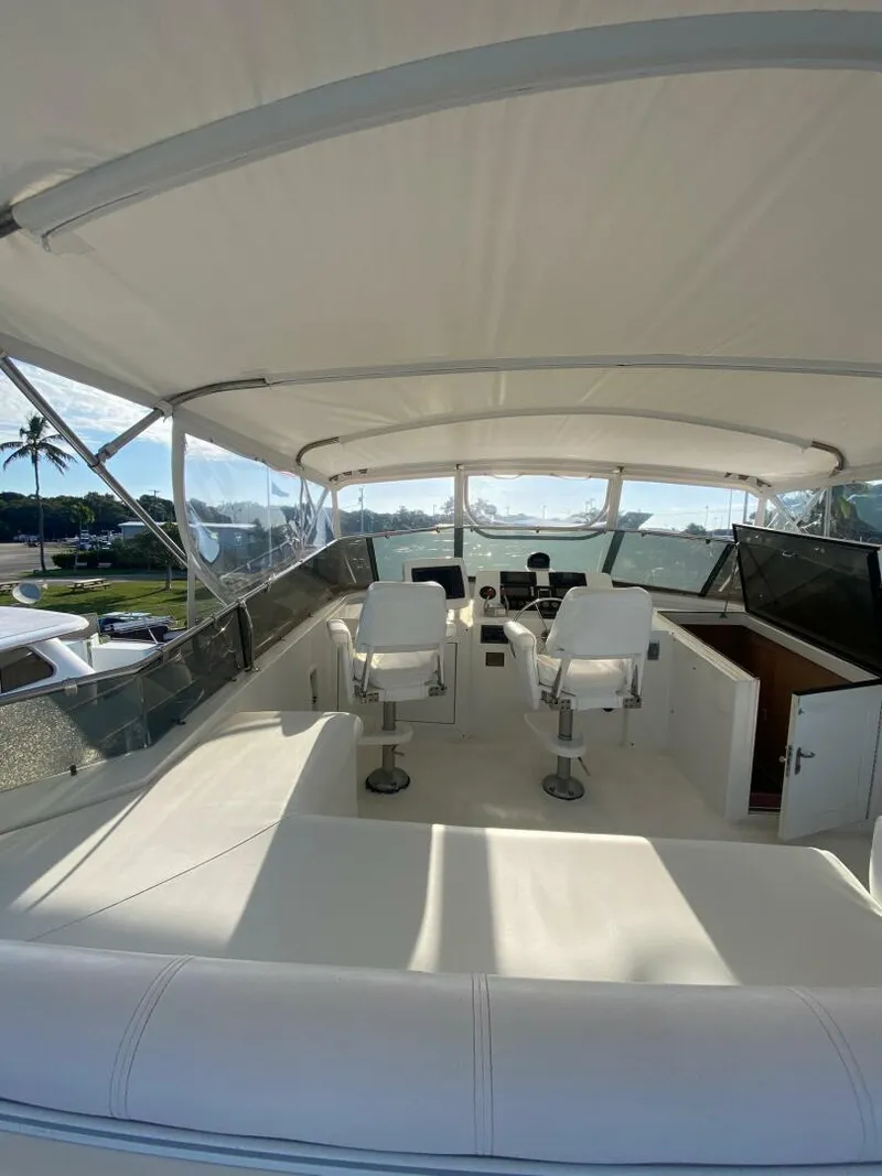 Slide: The Image of Hatteras 70 Cockpit Motor Yacht 1994 - 16