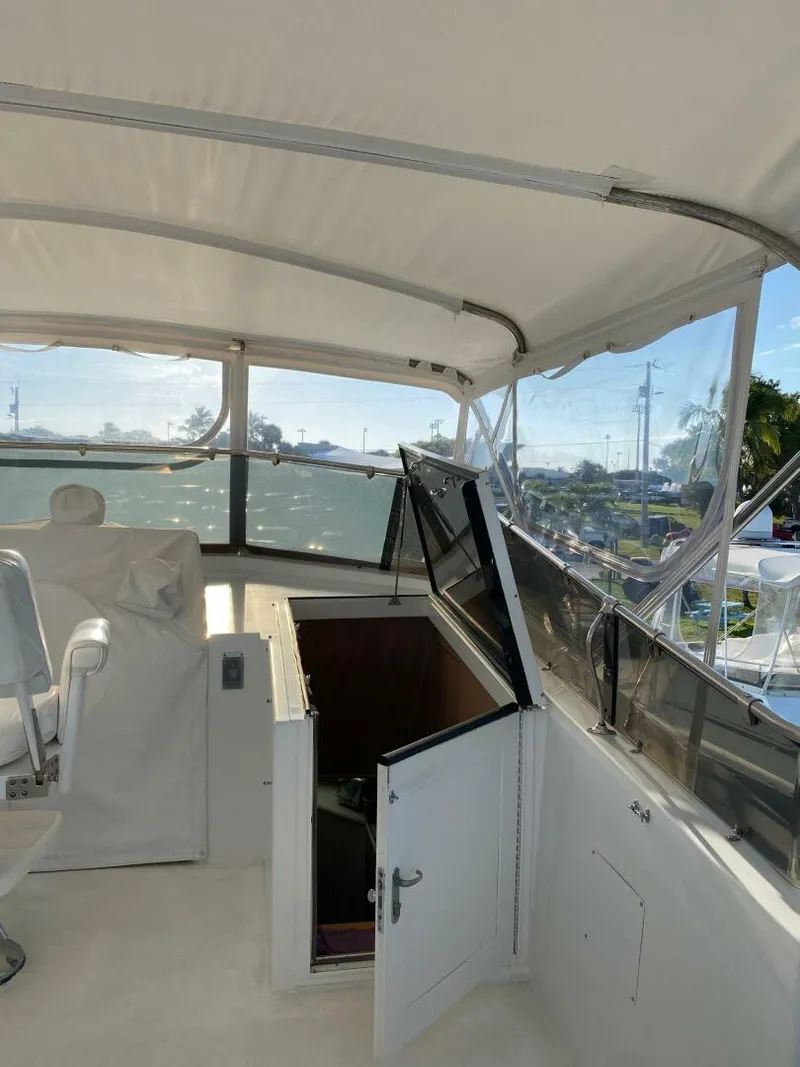 Slide: The Image of Hatteras 70 Cockpit Motor Yacht 1994 - 20