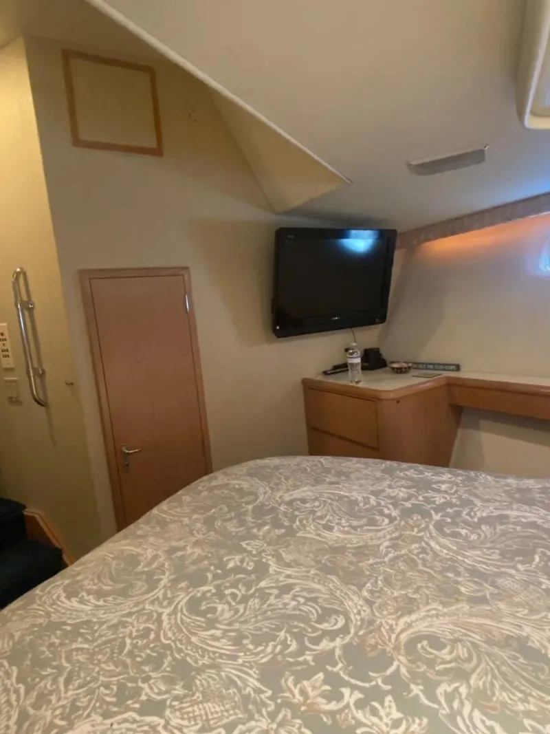 Slide: The Image of Hatteras 70 Cockpit Motor Yacht 1994 - 53