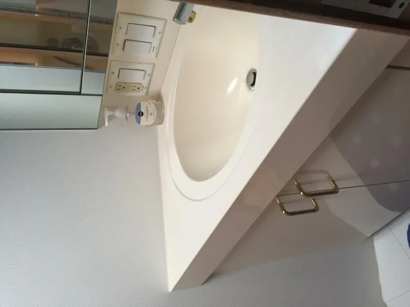Slide: The Image of Hatteras 70 Cockpit Motor Yacht 1994 - 57