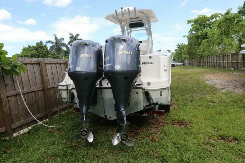 Slide: The Image of Robalo R260 Center Console 2017 - 9