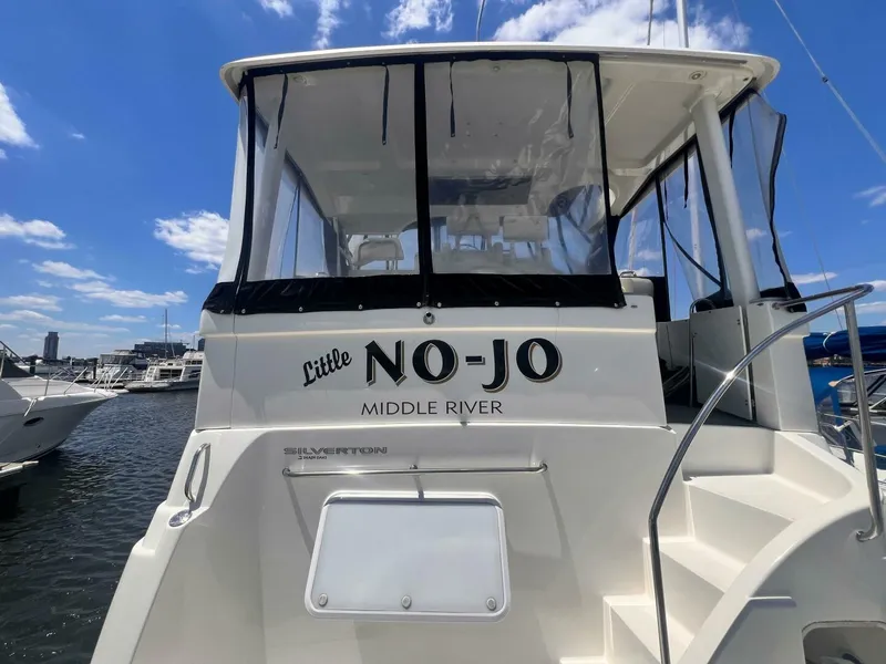 Slide: The Image of Silverton 352 Motor Yacht 2001 - 5