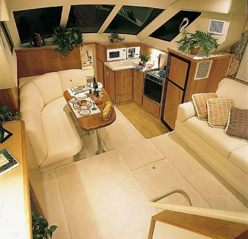 Slide: The Image of Silverton 352 Motor Yacht 2001 - 8