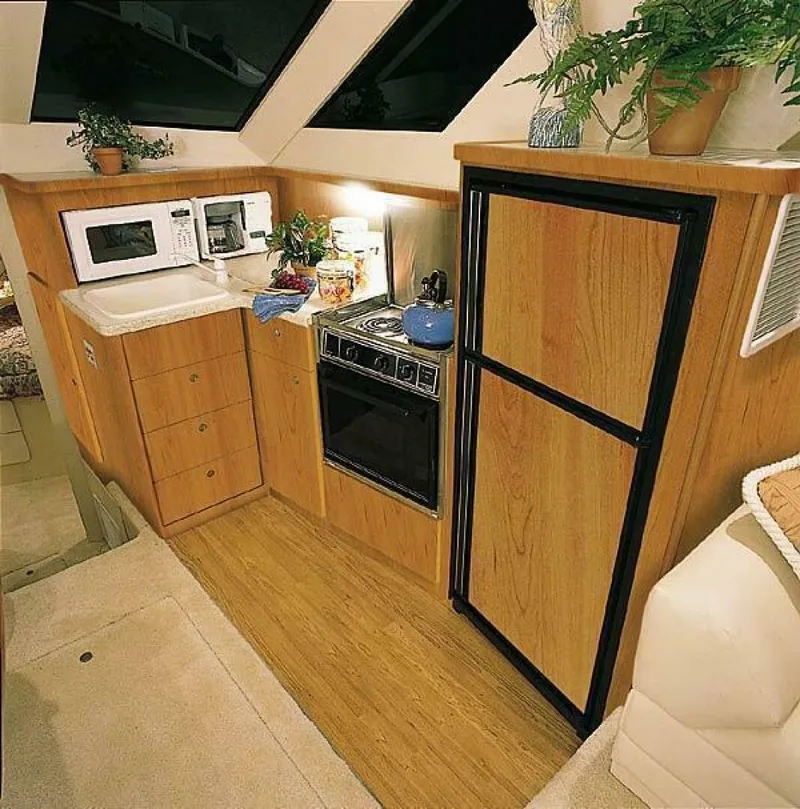 Slide: The Image of Silverton 352 Motor Yacht 2001 - 9
