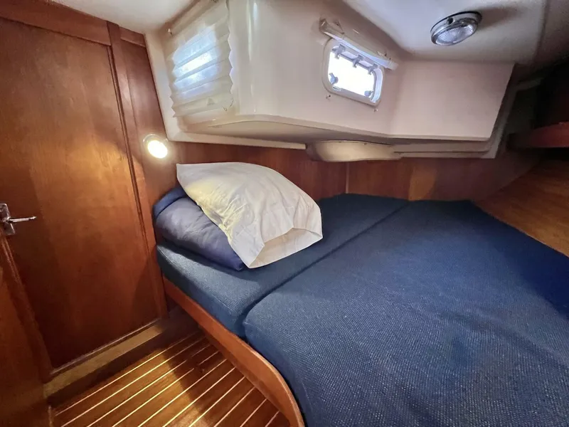 Slide: The Image of Sabre 402 Sail 1999 - 21