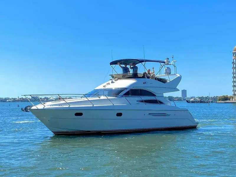 The Image of Viking 45 Flybridge 2001 - 0