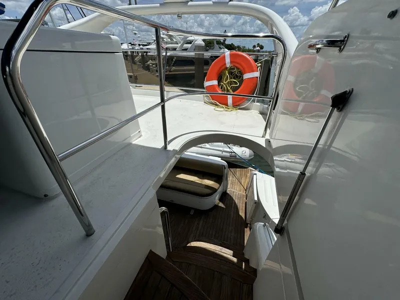 Slide: The Image of Viking 45 Flybridge 2001 - 16
