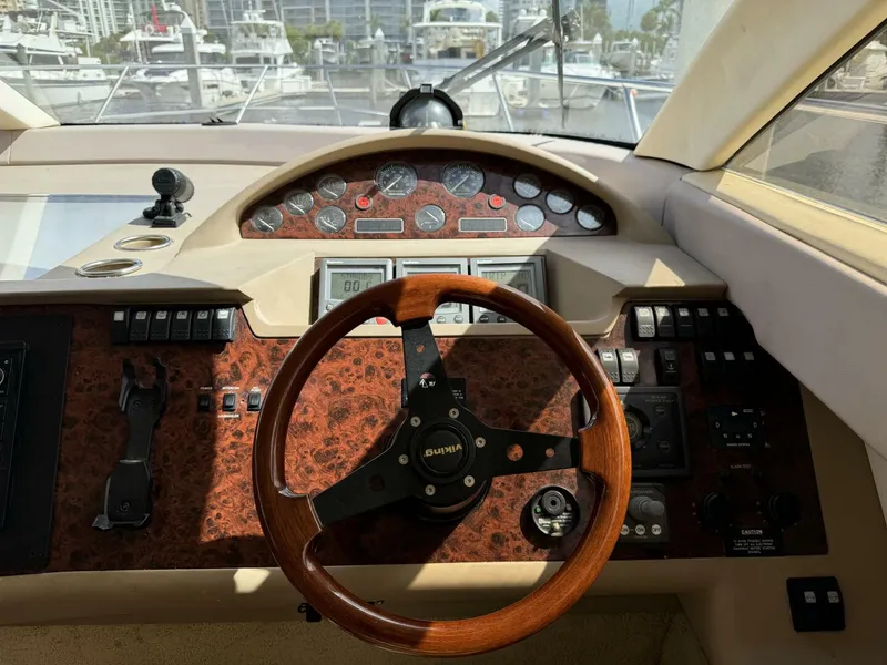 Slide: The Image of Viking 45 Flybridge 2001 - 40
