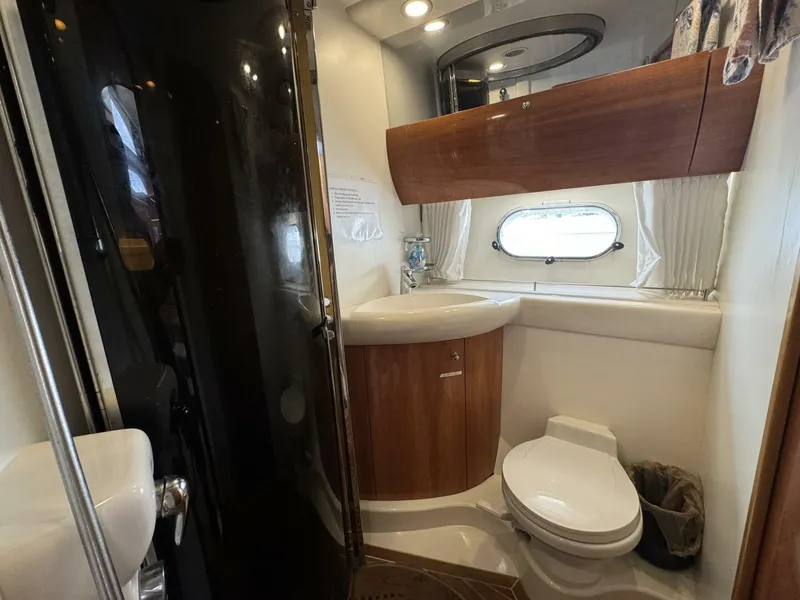 Slide: The Image of Viking 45 Flybridge 2001 - 43