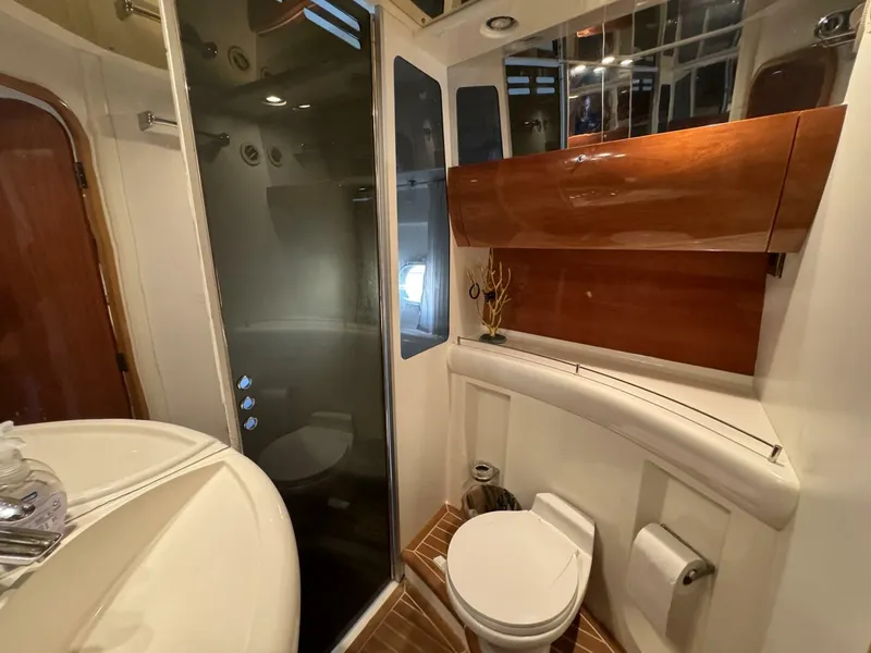 Slide: The Image of Viking 45 Flybridge 2001 - 45