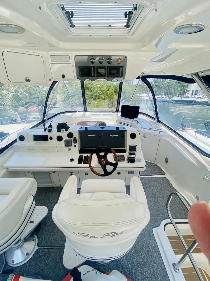 Slide: The Image of Sea Ray 58 Sedan Bridge 2006 - 16