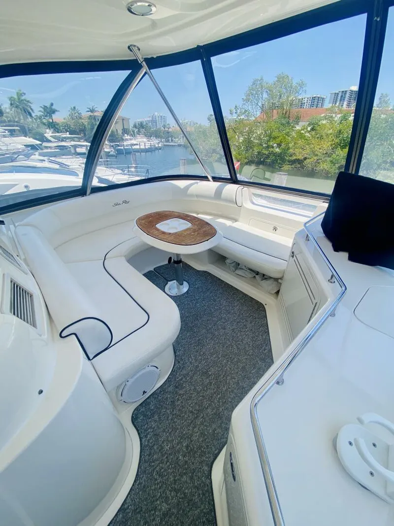 Slide: The Image of Sea Ray 58 Sedan Bridge 2006 - 21