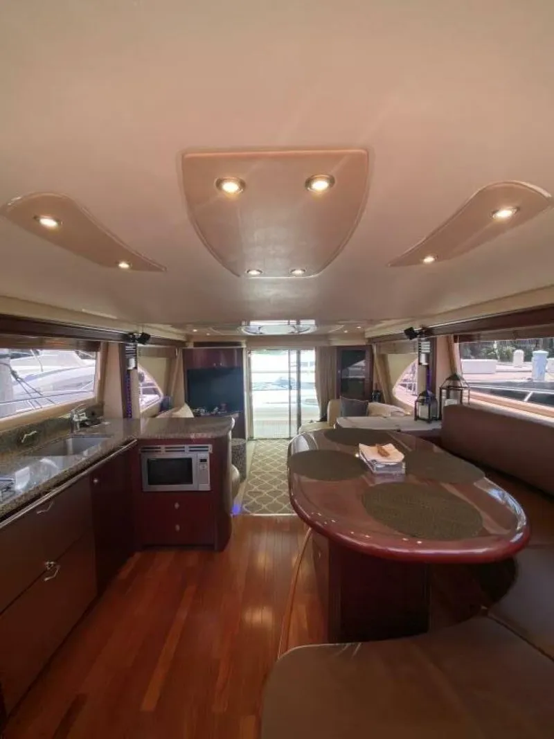 Slide: The Image of Sea Ray 58 Sedan Bridge 2006 - 27