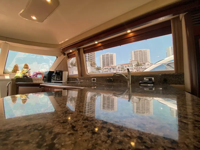 Slide: The Image of Sea Ray 58 Sedan Bridge 2006 - 34