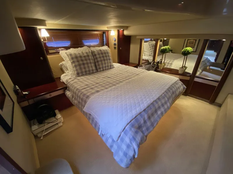Slide: The Image of Sea Ray 58 Sedan Bridge 2006 - 39