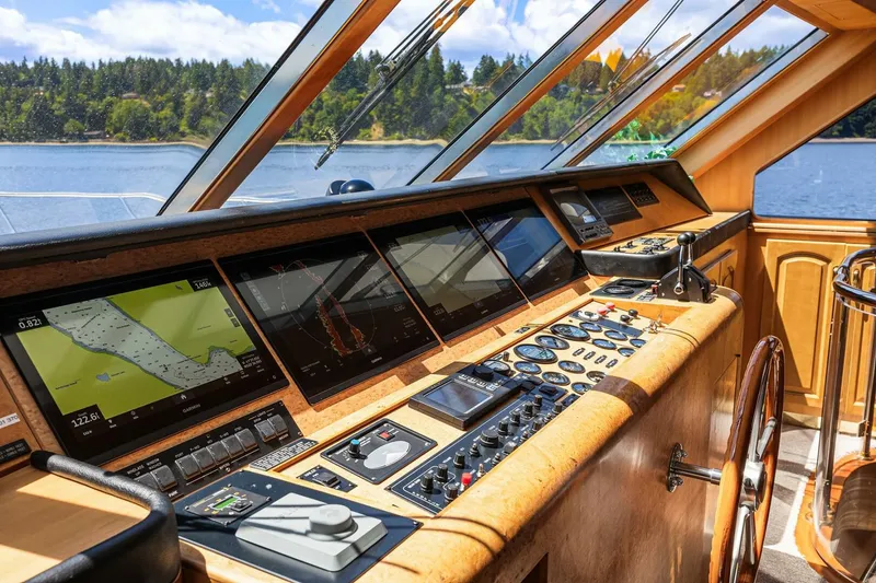 Slide: The Image of Symbol Pilothouse 1999 - 24