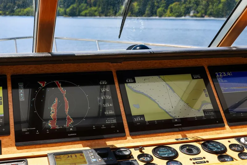 Slide: The Image of Symbol Pilothouse 1999 - 25