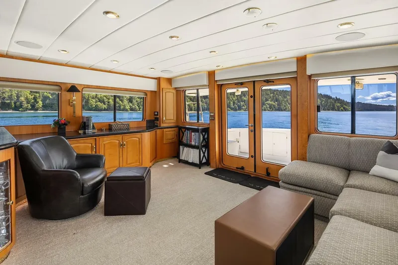 Slide: The Image of Symbol Pilothouse 1999 - 3