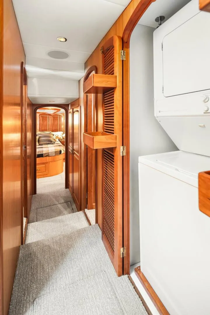 Slide: The Image of Symbol Pilothouse 1999 - 31