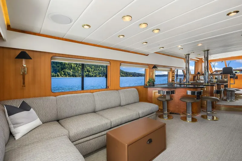 Slide: The Image of Symbol Pilothouse 1999 - 6