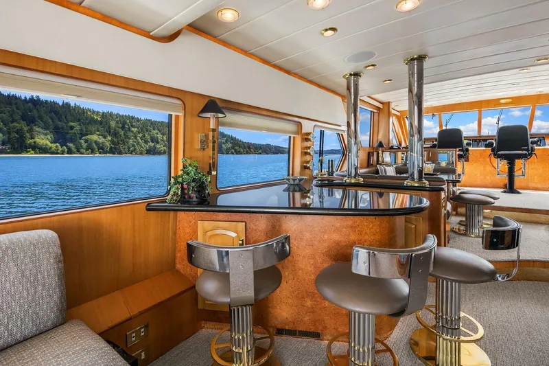 Slide: The Image of Symbol Pilothouse 1999 - 8