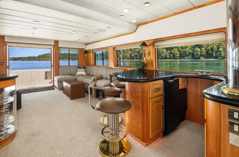 Slide: The Image of Symbol Pilothouse 1999 - 9