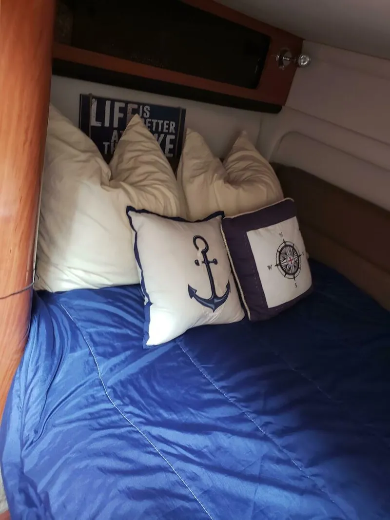 Slide: The Image of Crownline Boats 340 Cruiser 2008 - 14
