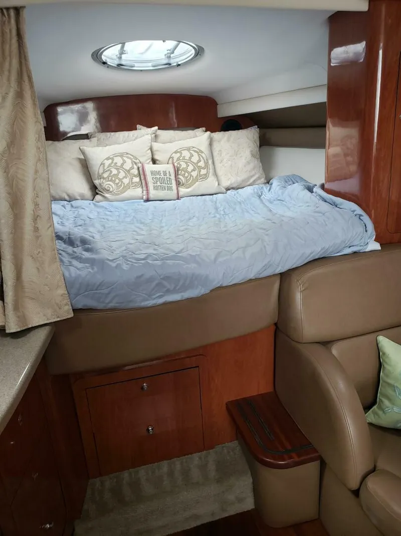 Slide: The Image of Crownline Boats 340 Cruiser 2008 - 18
