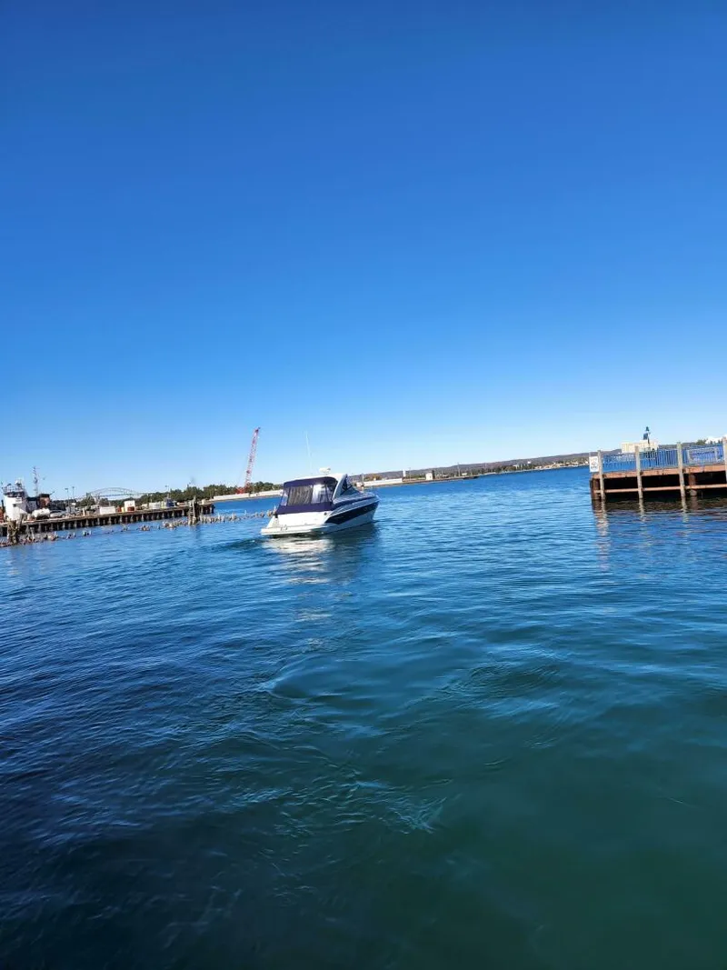 Slide: The Image of Crownline Boats 340 Cruiser 2008 - 3