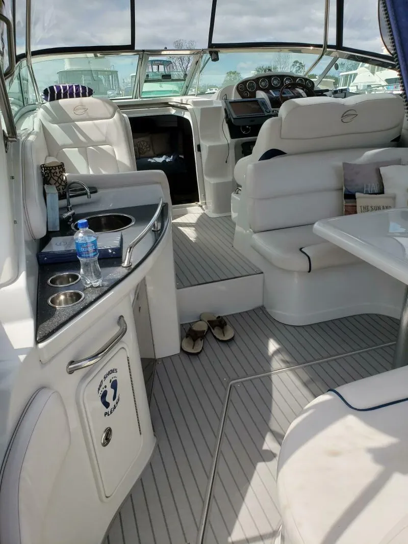 Slide: The Image of Crownline Boats 340 Cruiser 2008 - 9