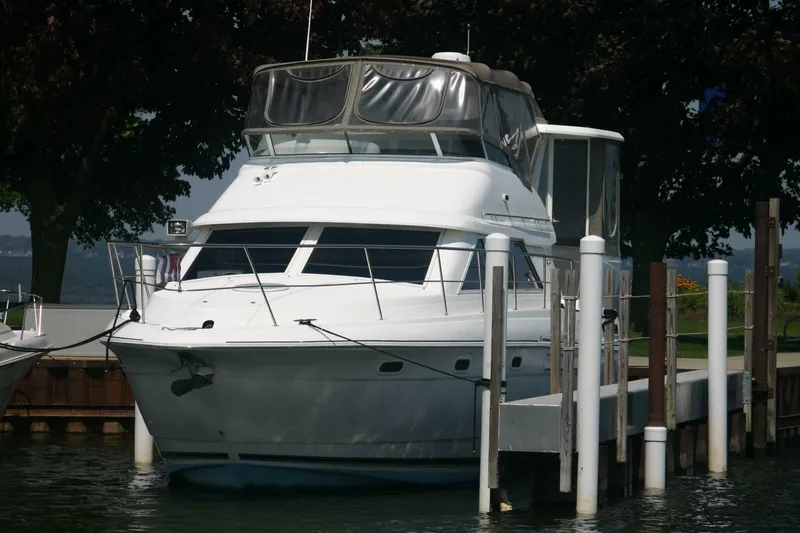The Image of Cruisers 3750 Motor Yacht 2001 - 0