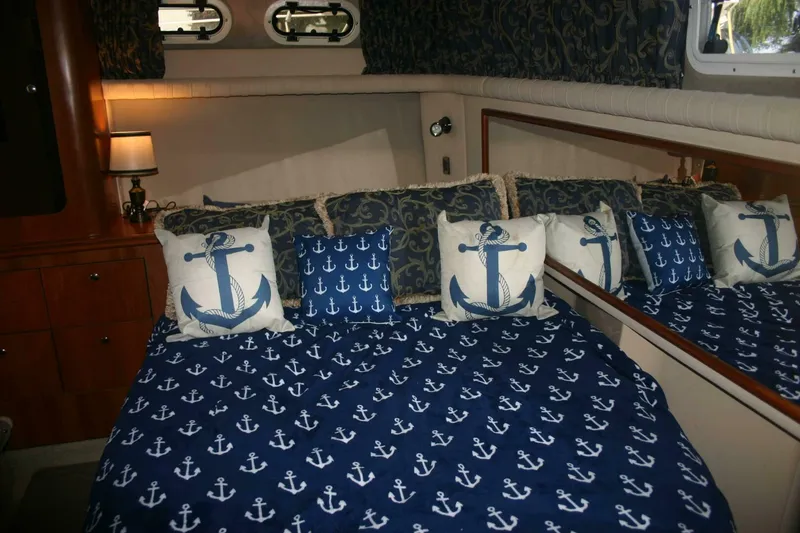 Slide: The Image of Cruisers 3750 Motor Yacht 2001 - 12