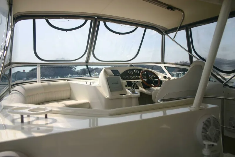 Slide: The Image of Cruisers 3750 Motor Yacht 2001 - 18