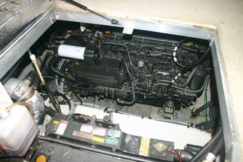 Slide: The Image of Cruisers 3750 Motor Yacht 2001 - 21
