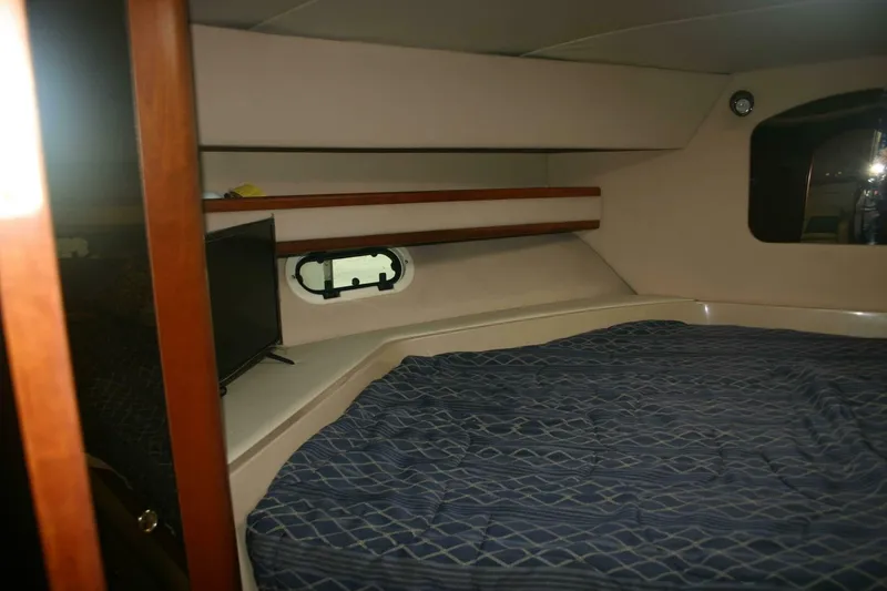Slide: The Image of Cruisers 3750 Motor Yacht 2001 - 27