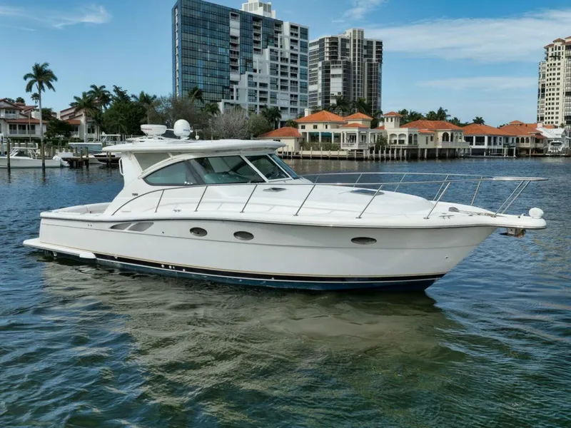 The Image of Tiara 38 Open 2004 - 0