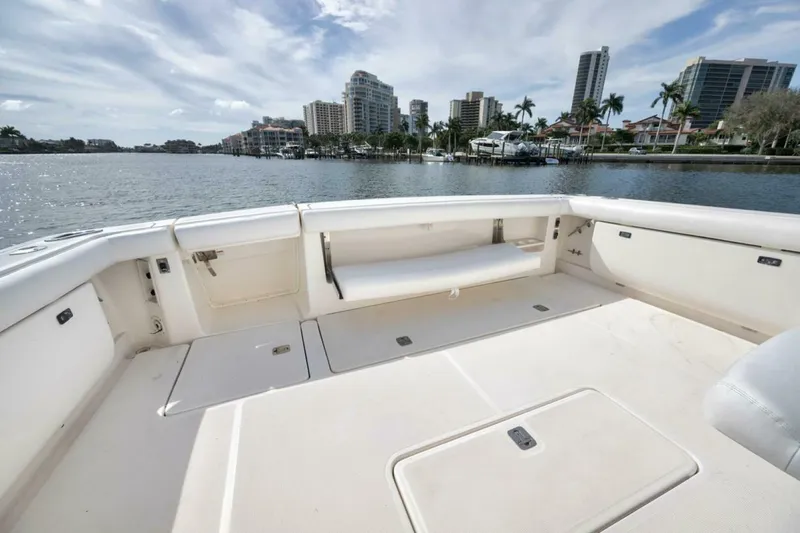 Slide: The Image of Tiara 38 Open 2004 - 18