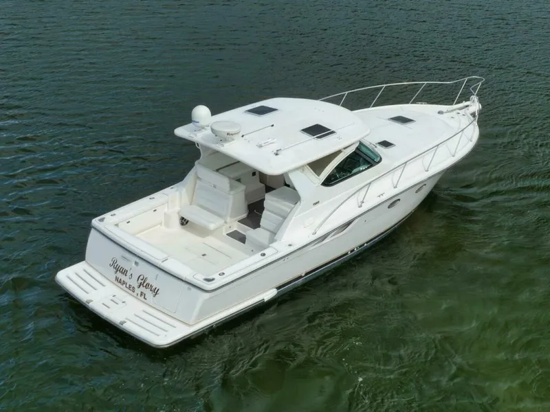 Slide: The Image of Tiara 38 Open 2004 - 2
